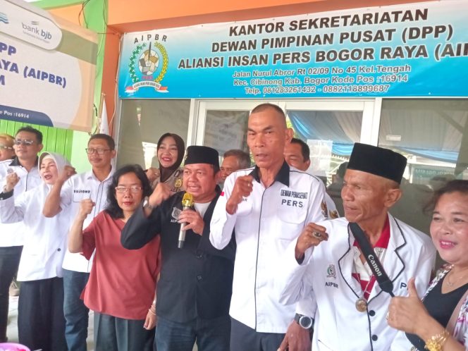 
					Dua Calon Bupati Bogor Hadiri Peresmian Kantor AIPBR Dukung Peran Strategis Media”