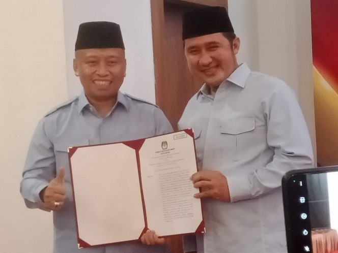 
					KPU Resmi Tetapkan Pasangan Supian – Chandra Sebagai Wali Kota dan Wakil Wali Kota Terpilih Periode 2025 -2030