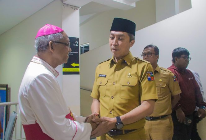 
					Dedie Rachim Sampaikan Belasungkawa Untuk Paus Fransiskus