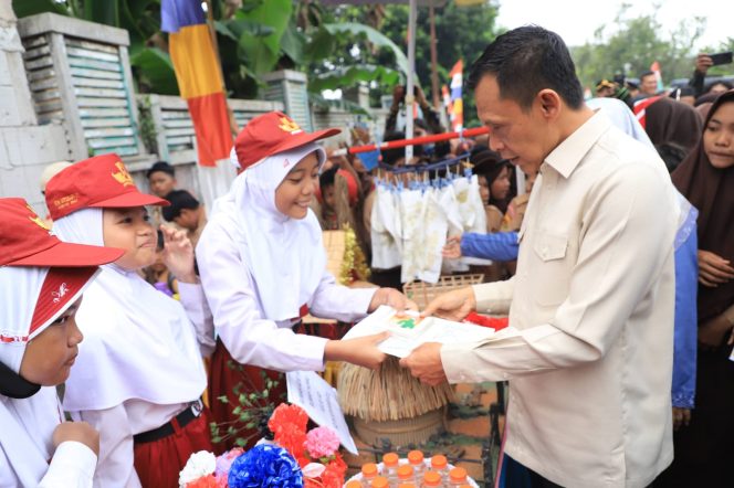 
					Teknologi untuk Rakyat Sudah Sampai Hingga Pelosok, Desa di Gital Resmi di Luncurkan Wakil Bupati Ade Ruhandi
