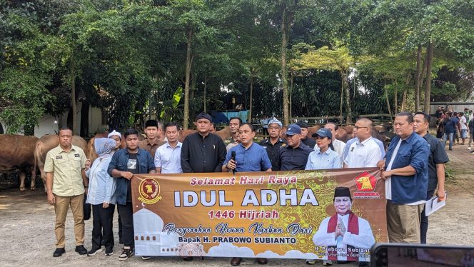 
					Bupati Bogor Mengucapkan Terima Kasih kepada Presiden RI atas Bantuan 58 Ekor Sapi Kurban untuk Warga