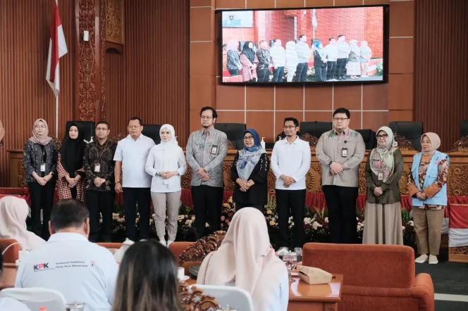 
					DPRD Depok Ikuti Bimtek KPK tentang Integritas Keluarga