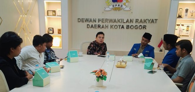 
					Mahasiswa Temui Adityawarman Keluhkan 3 Masalah di Masyarakat