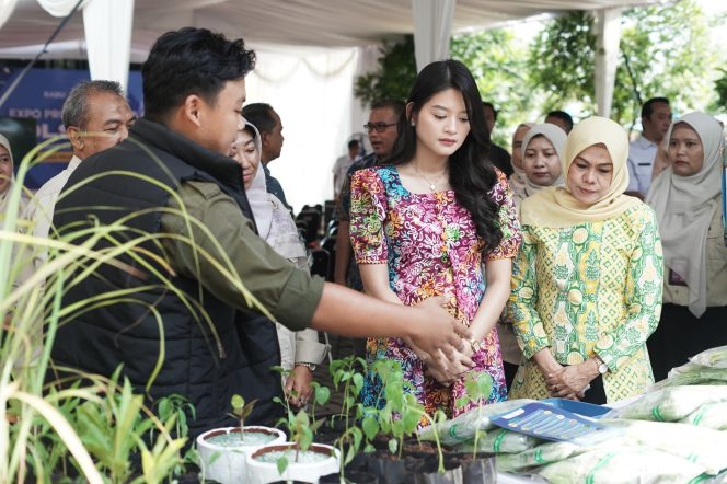 
					Ketua Dekranasda Subang Apresiasi Inovasi Mahasiswa Pada Expo Produk Unggulan Politeknik Negeri Subang 2025