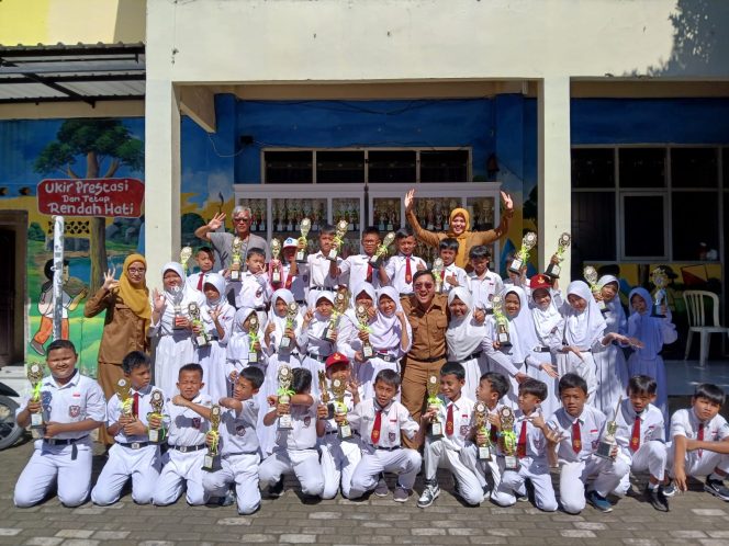 
					SDN Cibatok 03 Menjadi Juara Umum Dalam Kejuaraan O2SN, FLS3N, dan FTBI Tingkat Kecamatan