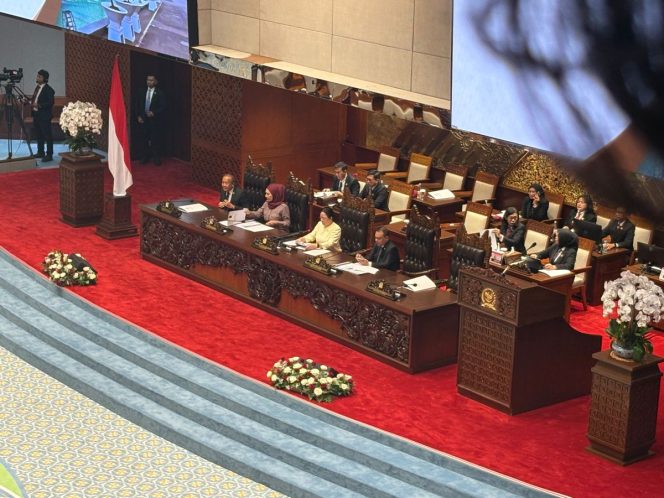 
					DPR Sahkan RUU Pusat Finansial Internasional Indonesia Menjadi Undang-Undang